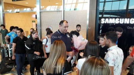 Avropa çempionları Bakıya qayıtdı - FOTO