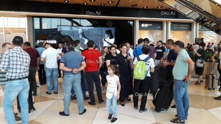 Avropa çempionları Bakıya qayıtdı - FOTO