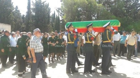 Hərbi pilot Rəşad Atakişiyev dəfn edildi - FOTOLAR