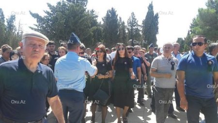 Hərbi pilot Rəşad Atakişiyev dəfn edildi - FOTOLAR