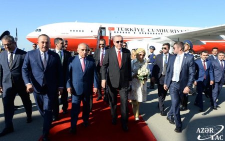 Ərdoğan Azərbaycana gəldi - FOTO