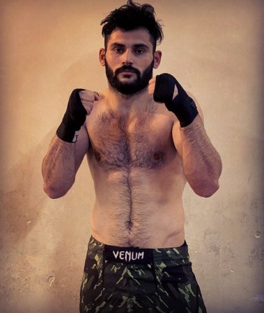 Məşqdə əziyyət çəkib,yarışda qalib olan idmançımız!