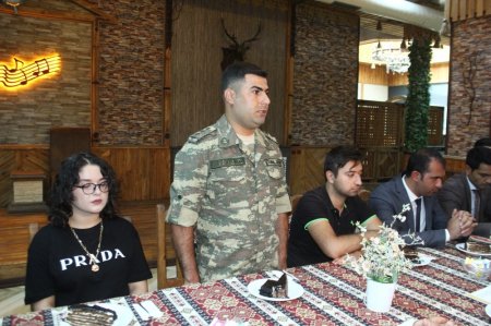 Gənclər Vətən müharibəsinin iştirakçıları ilə görüşüblər Gənclər Vətən müharibəsinin iştirakçıları ilə görüşüblər