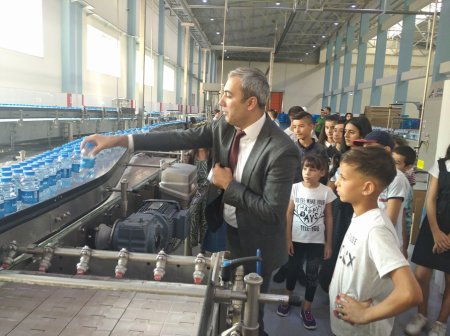 Uşaqlar üçün təşkil edilən ekskursiya onlarda xoş təəssürat yaradıb