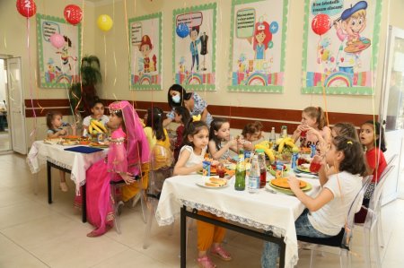 Heydər Əliyev Fondu uşaq evlərinin sakinləri və ahıllar üçün əyləncə proqramı təşkil edib