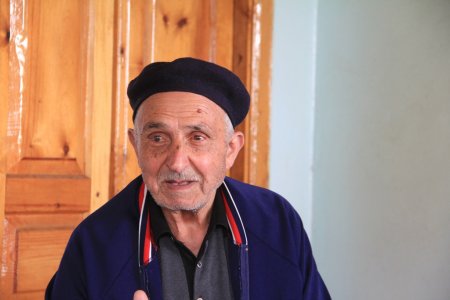 DÜNYADAN NƏ GÖZƏL BİR İNSAN KÖÇÜR...