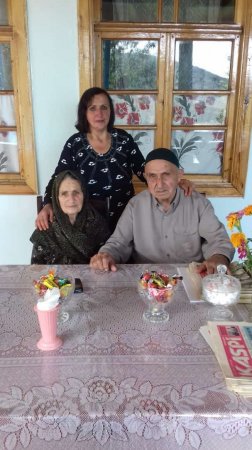 DÜNYADAN NƏ GÖZƏL BİR İNSAN KÖÇÜR...