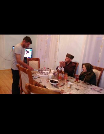 DÜNYADAN NƏ GÖZƏL BİR İNSAN KÖÇÜR...