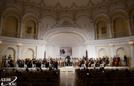 Üzeyir Hacıbəyli XIII Beynəlxalq Musiqi Festivalının təntənəli açılış mərasimi olub