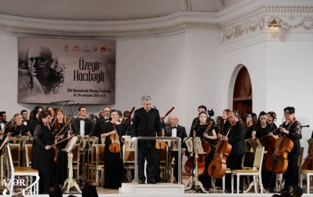 Üzeyir Hacıbəyli XIII Beynəlxalq Musiqi Festivalının təntənəli açılış mərasimi olub