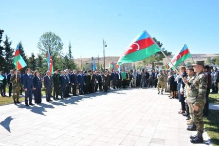 27 Sentyabr - Anım Günü Şamaxı rayonunda da silsilə tədbirlərlə qeyd olunub. 27 Sentyabr - Anım Günü Şamaxı rayonunda da silsilə tədbirlərlə qeyd olunub.