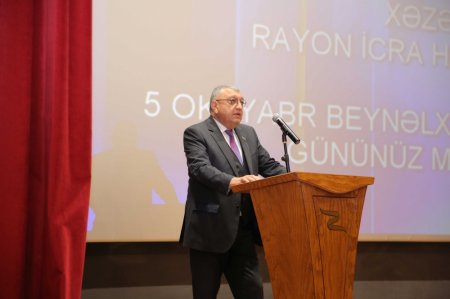 Xəzər rayonunda Beynəlxalq Müəllimlər Günü qeyd olunub