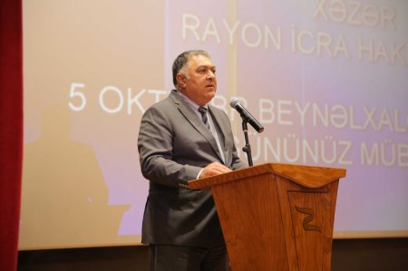 Xəzər rayonunda Beynəlxalq Müəllimlər Günü qeyd olunub