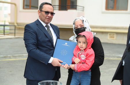 Gözdən əlilliyi olan bir qrup vətəndaşa mənzil təqdim olunub