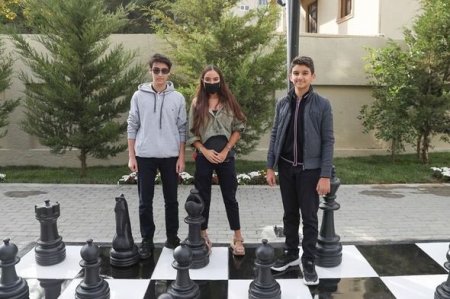 Leyla Əliyevanın iştirakı ilə “Bizim həyət” layihəsində abadlaşdırılan növbəti həyətin açılışı olub (FOTO)