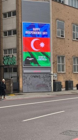 Londonda Azərbaycanın Müstəqilliyinin Bərpası Günü ilə əlaqədar bilbordlarda məlumat yerləşdirilib Londonda Azərbaycanın Müstəqilliyinin Bərpası Günü ilə əlaqədar bilbordlarda məlumat yerləşdirilib