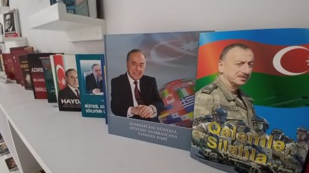 Mərkəzi Elmi Kitabxanada Müstəqilliyin Bərpası Gününə həsr olunan sərgi