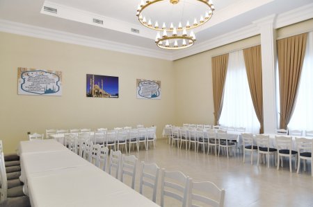 Şamaxıdakı Pirsaat Baba ziyarətgah-məscid kompleksinin bərpa və yenidənqurmadan sonra açılışı olub Şamaxıdakı Pirsaat Baba ziyarətgah-məscid kompleksinin bərpa və yenidənqurmadan sonra açılışı olub