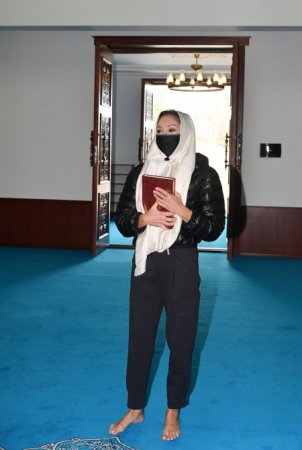 Şamaxıdakı Pirsaat Baba ziyarətgah-məscid kompleksinin bərpa və yenidənqurmadan sonra açılışı olub Şamaxıdakı Pirsaat Baba ziyarətgah-məscid kompleksinin bərpa və yenidənqurmadan sonra açılışı olub
