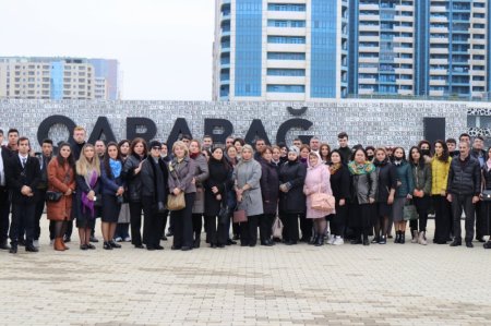 YAP Nizami rayon təşkilatının rəhbərliyi və fəalları “Hərbi Qənimətlər Parkı”na ekskursiya edib