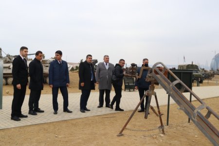 YAP Nizami rayon təşkilatının rəhbərliyi və fəalları “Hərbi Qənimətlər Parkı”na ekskursiya edib