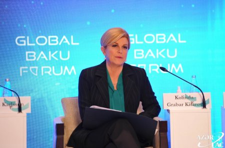 Qlobal Bakı Forumu: Üçüncü paneldə yeni erada sülh, təhlükəsizlik və insan haqlarına dair müzakirələr aparılıb Qlobal Bakı Forumu: Üçüncü paneldə yeni erada sülh, təhlükəsizlik və insan haqlarına dair müzakirələr aparılıb