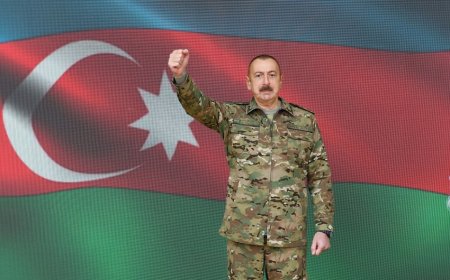 Ordumuzun Müzəffər Ali Baş Komandanın rəhbərliyi ilə tarixi missiyası Ordumuzun Müzəffər Ali Baş Komandanın rəhbərliyi ilə tarixi missiyası