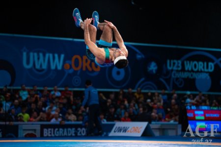 Sərbəst güləşçimiz Əliabbas Rzazadə dünya çempionu olub