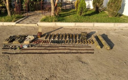 Şuşada ermənilərin silah anbarı tapıldı: Görün nələr var!