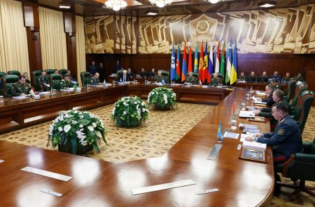 Müdafiə Naziri Zakir Həsənov Moskvada - Fotolar