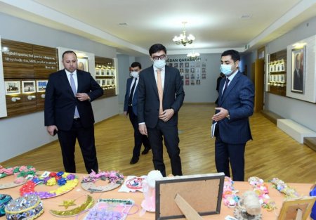 Gənclər evlərinin fəaliyyət istiqamətləri, problem və təklifləri müzakirə olunub