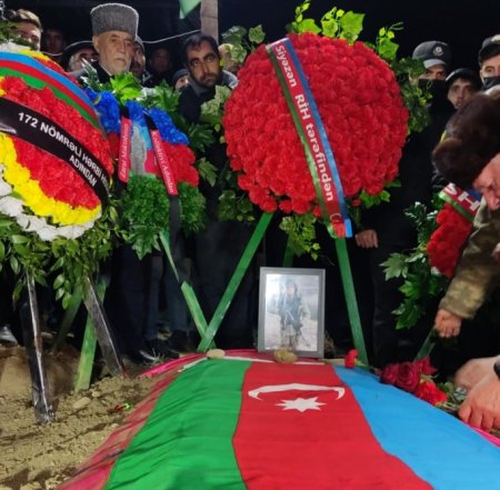 Azərbaycan Ordusunun şəhid olan hərbi qulluqçusu dəfn edilib