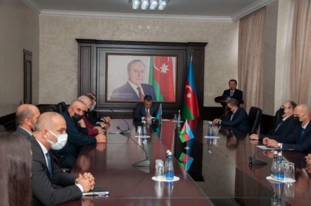 Nərimanov rayonunda ümummilli lider Heydər Əliyevin xatirəsi anılıb