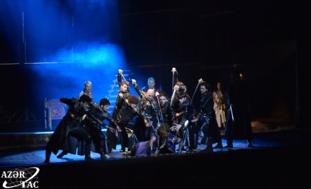 Akademik Milli Dram Teatrında “İsgəndərə yeni namə” tamaşasının premyerası olub