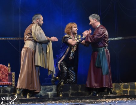 Akademik Milli Dram Teatrında “İsgəndərə yeni namə” tamaşasının premyerası olub
