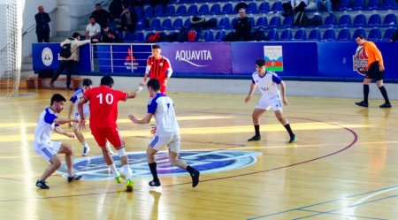 Ali və orta ixtisas təhsili müəssisələrinin tələbələri arasında futzal turnirinin qalibi müəyyənləşib