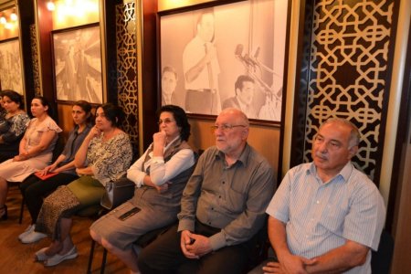 Azərbaycanın maarifçi qadınlarından biri Lətifə Əliyeva haqqında dost sözü ÖMRÜN SÖZ İŞIĞI