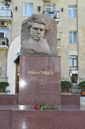 MÜŞFİQ - Müzəffər Məzahim