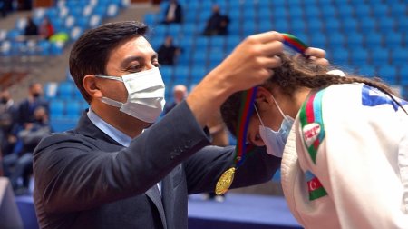 Gənclər və idman naziri cüdo yarışlarını izləyib