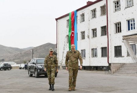 Ordumuzun Müzəffər Ali Baş Komandanın rəhbərliyi ilə tarixi missiyası