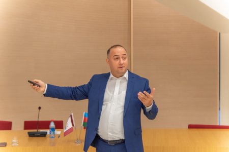 ADA Universitetinin xaricə ezam olunan diplomatlar üçün keçirdiyi silsilə seminarlar başa çatıb