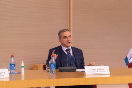 ADA Universitetinin xaricə ezam olunan diplomatlar üçün keçirdiyi silsilə seminarlar başa çatıb