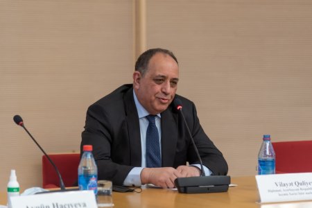 ADA Universitetinin xaricə ezam olunan diplomatlar üçün keçirdiyi silsilə seminarlar başa çatıb