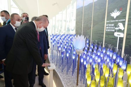 Türkiyə Prezidenti Rəcəb Tayyib Ərdoğan “Dubay Ekspo 2020”dəki Azərbaycan pavilyonu ilə tanış olub