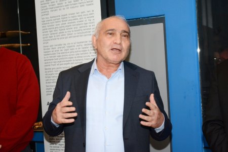 Milli Xalça Muzeyinə hədiyyə edilmiş yeni eksponatların təqdimatı olub Milli Xalça Muzeyinə hədiyyə edilmiş yeni eksponatların təqdimatı olub