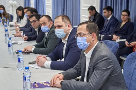 Prezidentin köməkçisi “Yüksəliş” müsabiqəsinin qalibləri ilə görüşüb