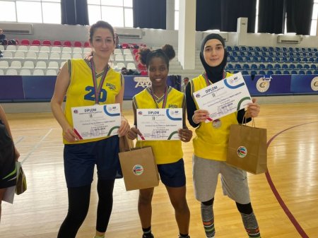 Basketbol üzrə qızlar liqasında üçüncü turun qalibləri müəyyənləşib