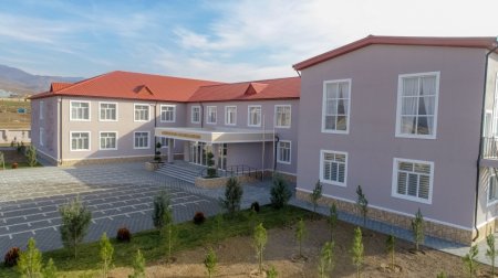 Şamaxı rayonunda körpələr evi-uşaq bağçasının və yeni məktəb binasının açılışı olub