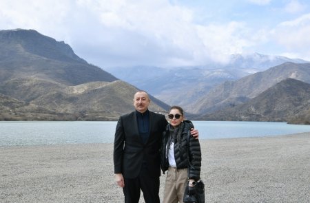 Prezident İlham Əliyev Suqovuşanda turizm kompleksinin təməlini qoyub - FOTOLAR