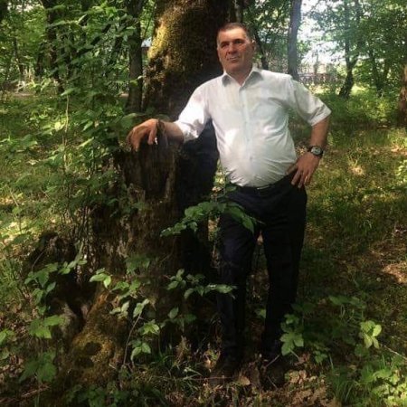YAŞIDIMIZ, YAXUD “OLDUĞU KİMİ GÖRÜNƏN, GÖRÜNDÜYÜ KİMİ OLAN ADAM”... YAŞIDIMIZ, YAXUD “OLDUĞU KİMİ GÖRÜNƏN, GÖRÜNDÜYÜ KİMİ OLAN ADAM”...